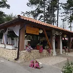 Restoran&motel And Apartmants Lovacka Prica Tesanj