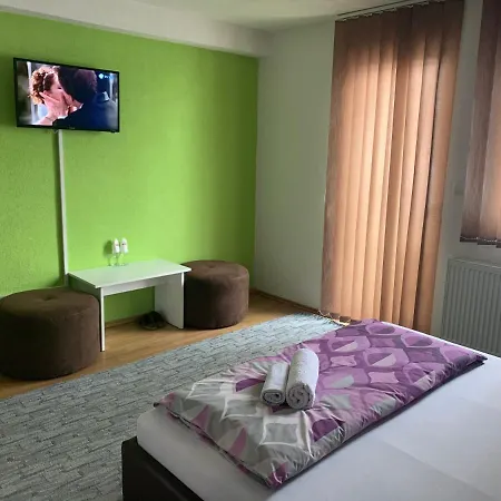 Hotel Restoran&motel And Apartmants Lovacka Prica