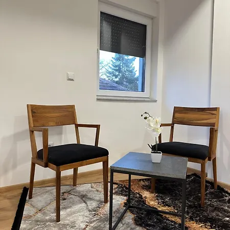 Hotel Restoran&motel And Apartmants Lovacka Prica 3*