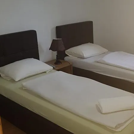 Restoran&motel And Apartmants Lovacka Prica Tesanj