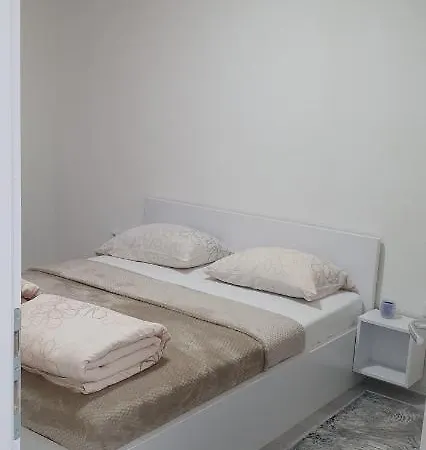 Restoran&motel And Apartmants Lovacka Prica 3*