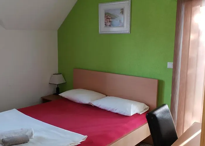 Hotel Restoran&motel And Apartmants Lovacka Prica 3*